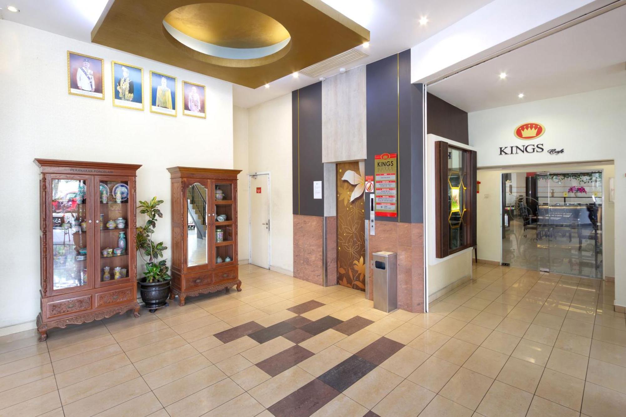 Kings Hotel Melaka Esterno foto