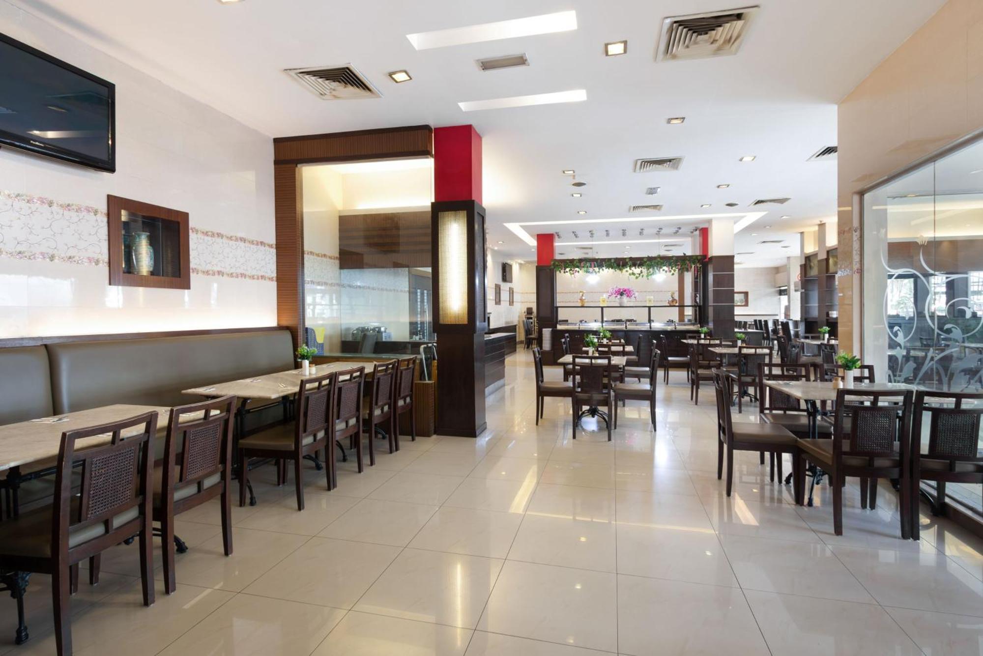 Kings Hotel Melaka Esterno foto